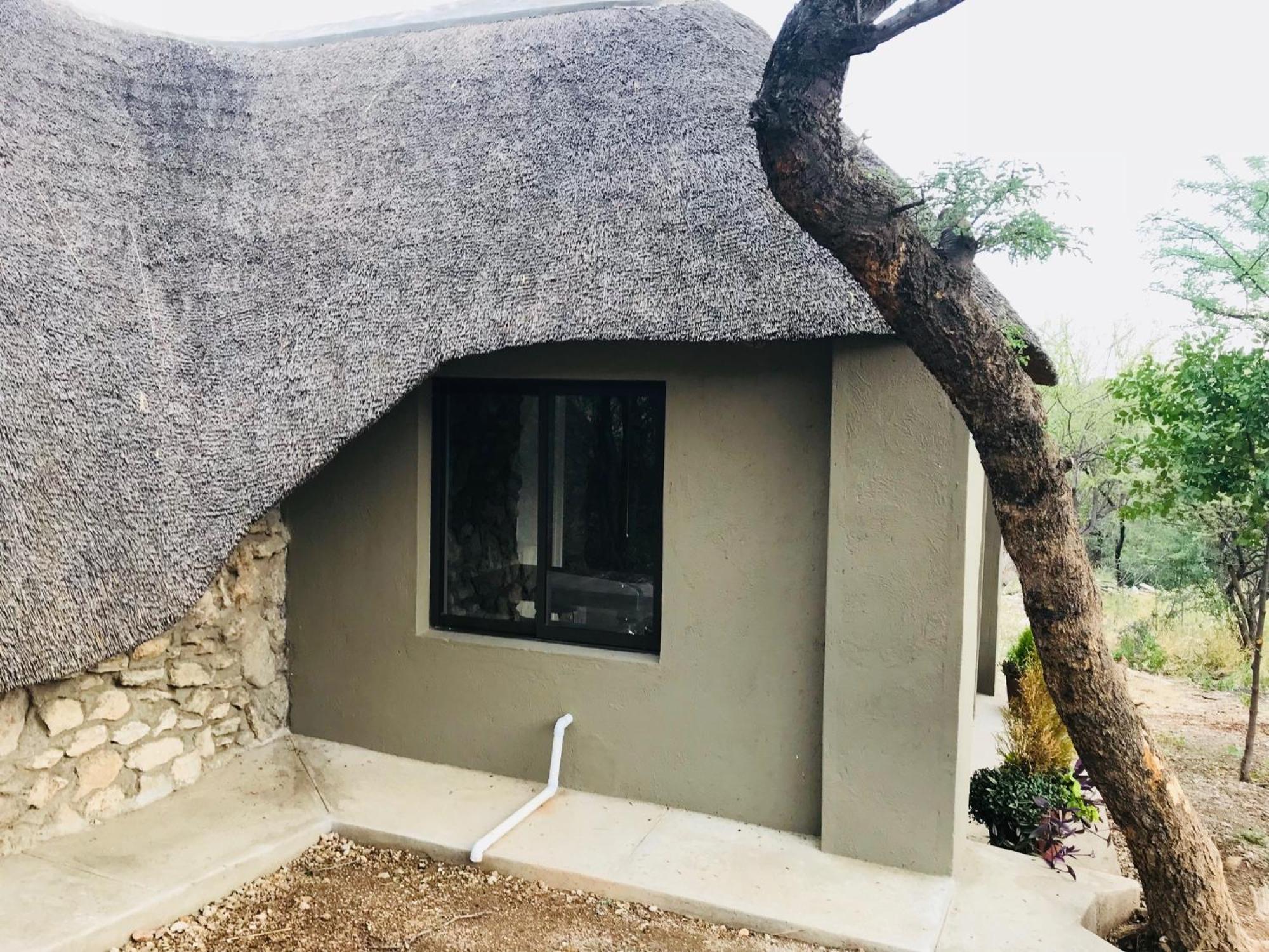 Sasa Safari Camp & Tours Villa Outjo Exteriör bild